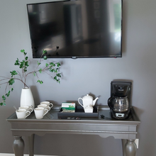 Load image into Gallery viewer, AirBnB Property Management
